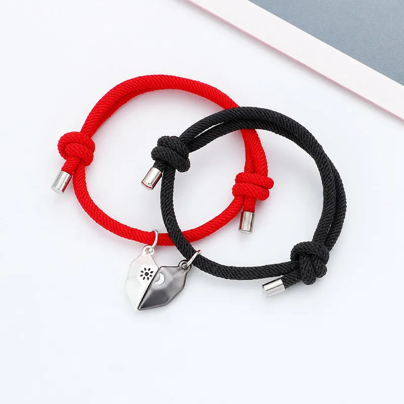 Pulsera pareja imantado con corazón sol y luna